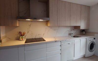 Muebles de cocina hasta el techo en Torrejón de Ardoz: más almacenaje en una cocina a medida