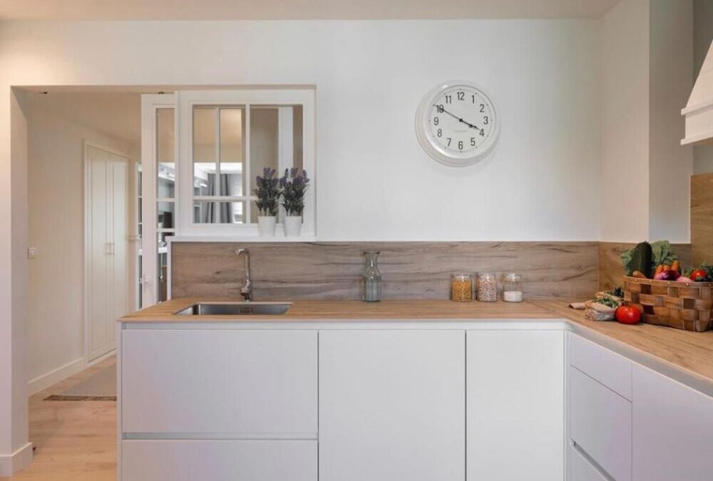 Diseño personalizado de cocinas en Torrejón de Ardoz: guía para crear una cocina a medida, funcional y duradera